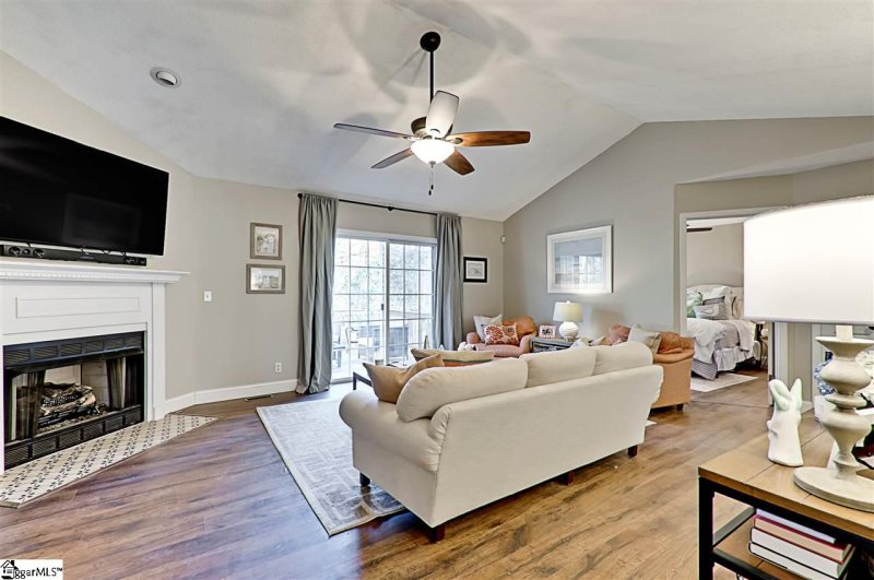 Property image 4 at 16 Anson Court, Simpsonville, SC 29681