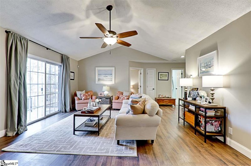 Property image 5 at 16 Anson Court, Simpsonville, SC 29681