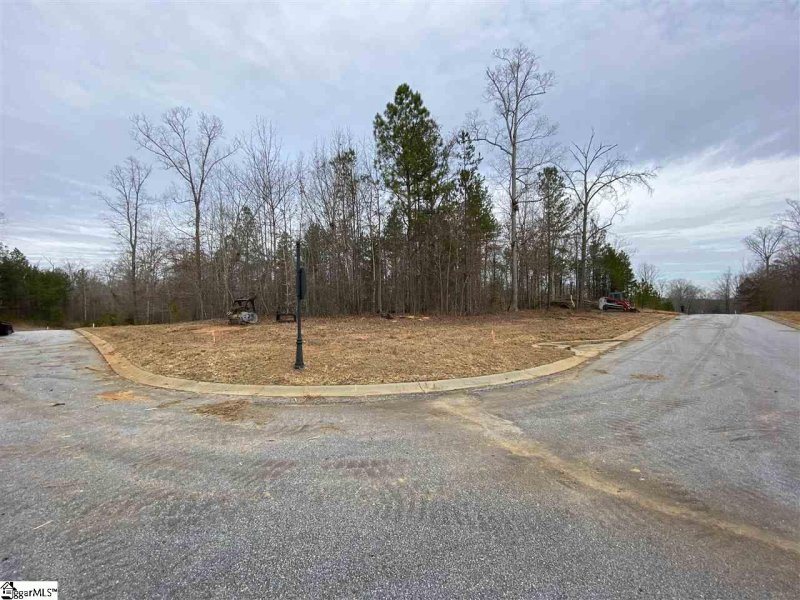 Property image 2 at 6 Pine Knot Drive, Pelzer, SC 29669