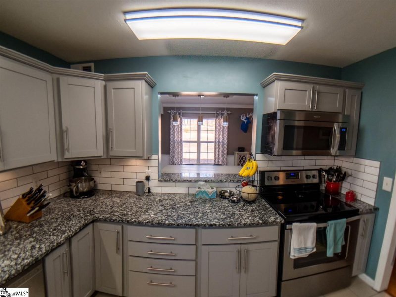 Property image 5 at 255 Lynhaven Drive, Spartanburg, SC 29303