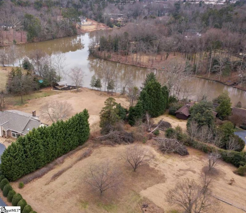 Property image 2 at 105 Raven Road, Greenville, SC 29615