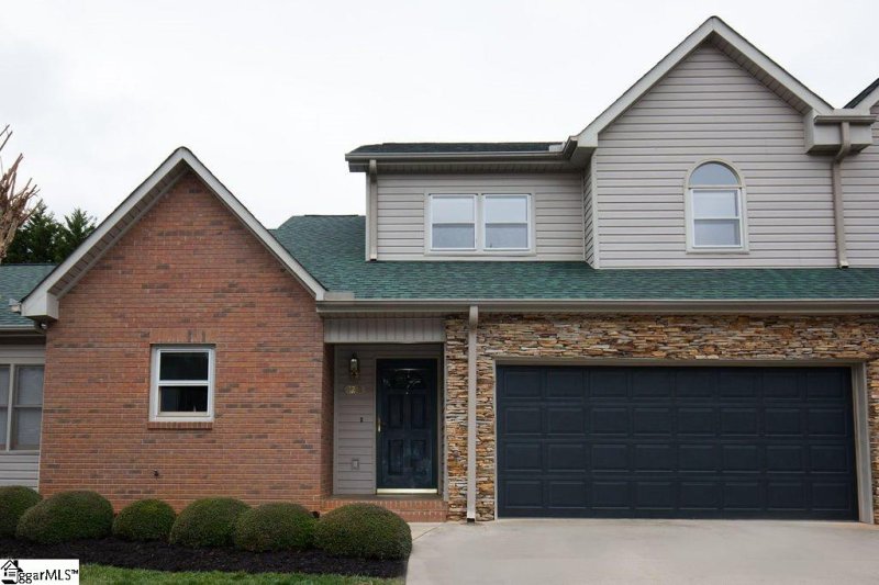 Property image 2 at 112-B Pinnacle Lane, Easley, SC 29642
