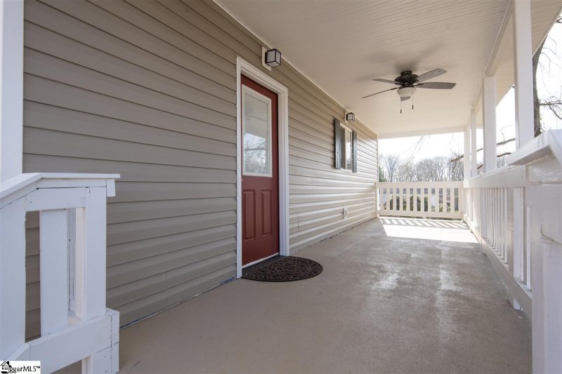 Property image 2 at 122 Rock View Street, Easley, SC 29640