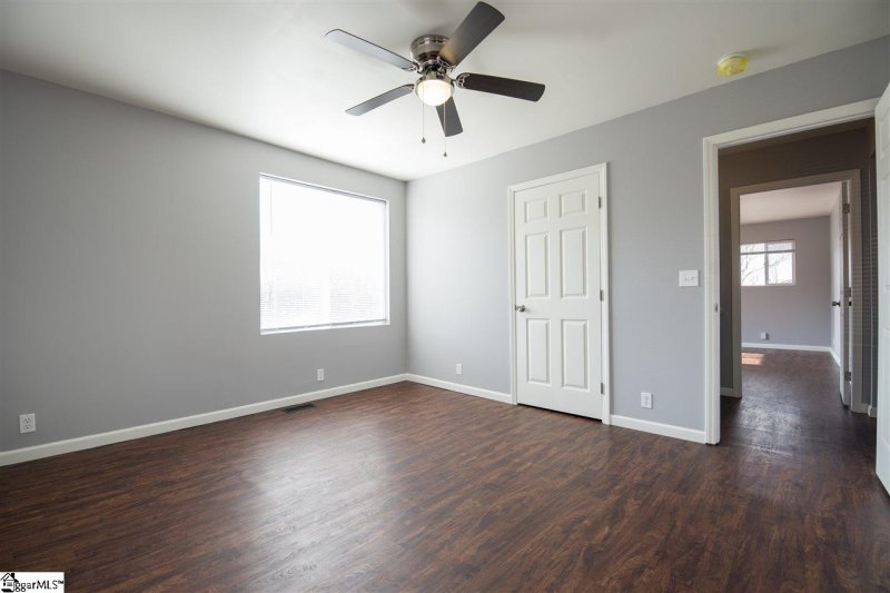 Property image 5 at 122 Rock View Street, Easley, SC 29640