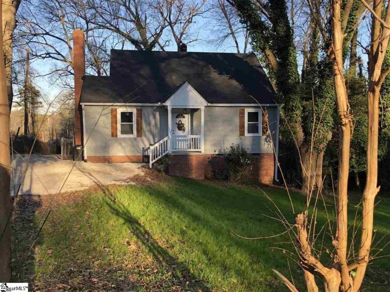 Property image 2 at 105 Patton Drive, Greenville, SC 29605