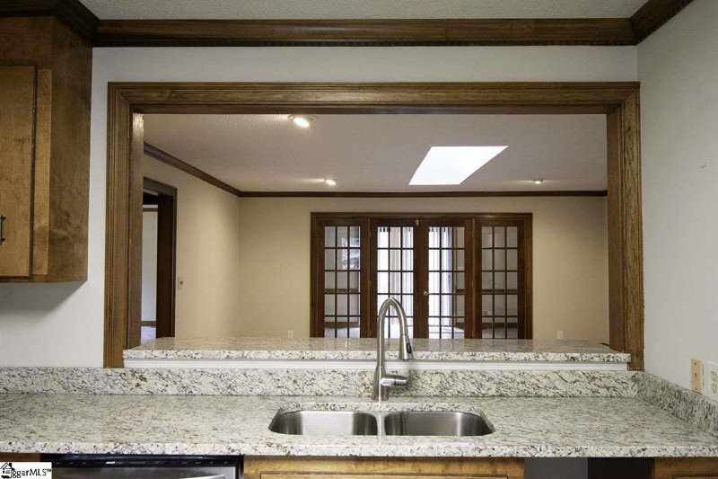 Property image 2 at 17 Club Pointe, Taylors, SC 29687