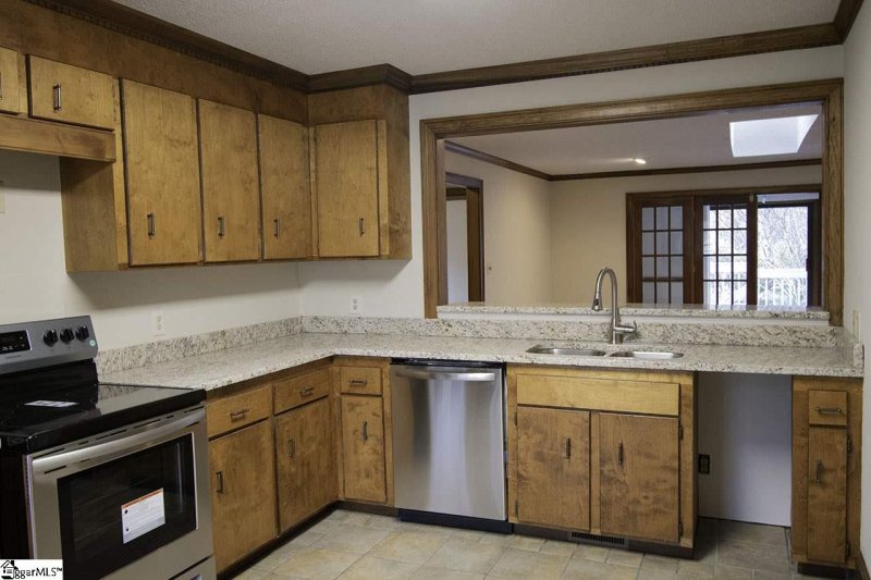 Property image 4 at 17 Club Pointe, Taylors, SC 29687