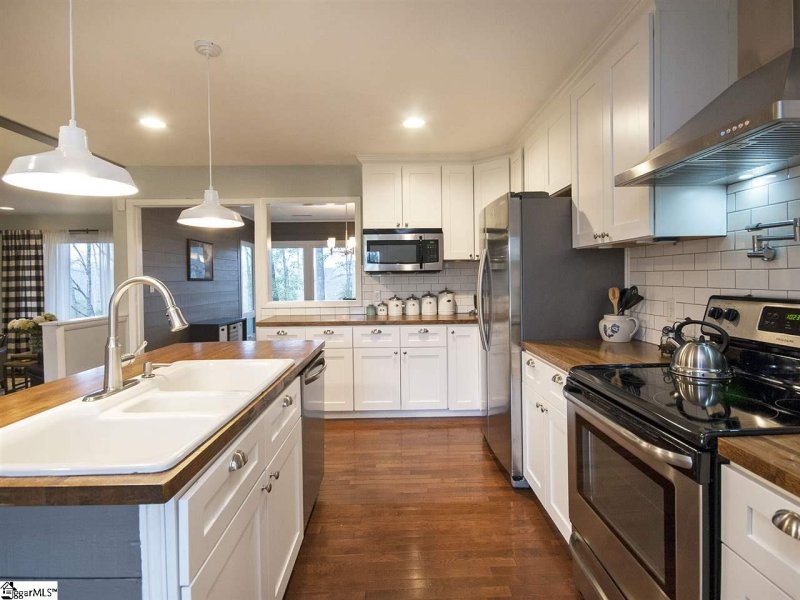 Property image 4 at 219 Bruce Farm Road, Simpsonville, SC 29681