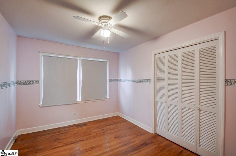 Property image 4 at 109 Center Drive, Greer, SC 29651