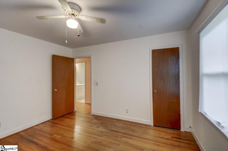 Property image 5 at 109 Center Drive, Greer, SC 29651