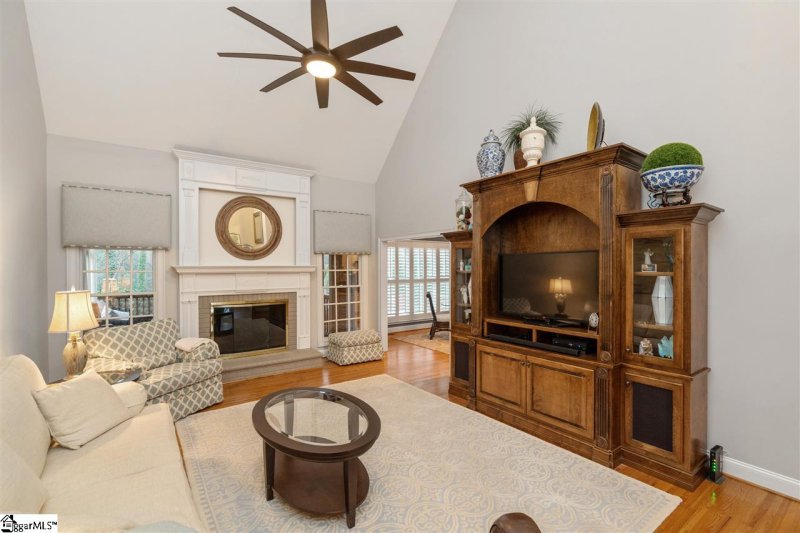 Property image 4 at 6 Lockerbie Court, Greer, SC 29650