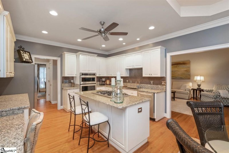 Property image 5 at 6 Lockerbie Court, Greer, SC 29650