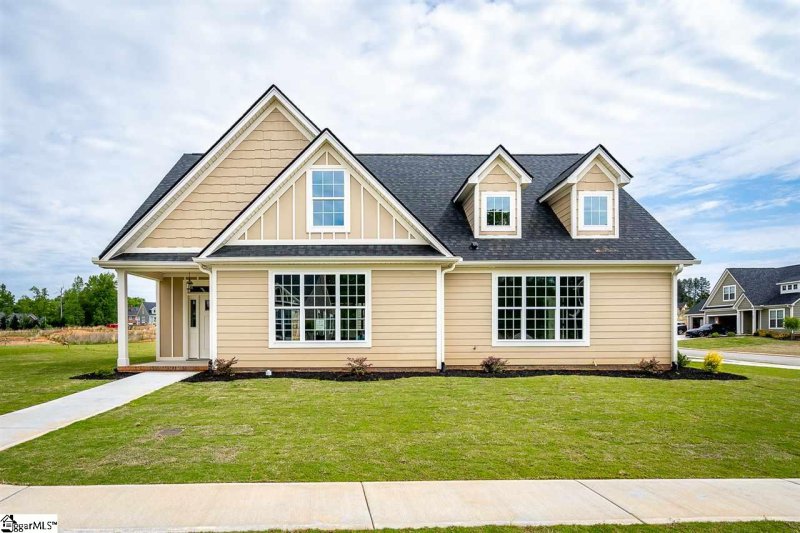 201 Rockpine Drive