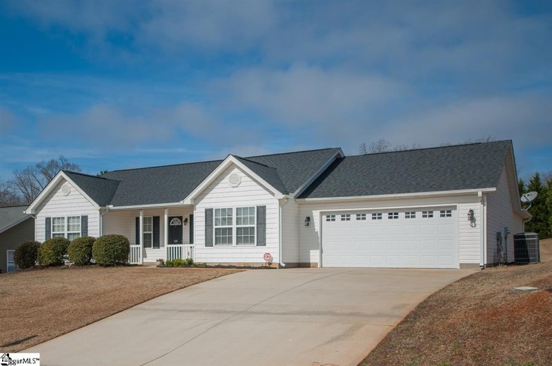 Property image 2 at 108 Care Lane, Greer, SC 29651