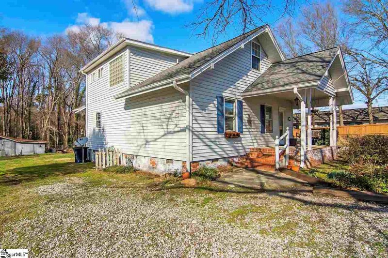 Property image 2 at 308 W College Drive, Simpsonville, SC 29681