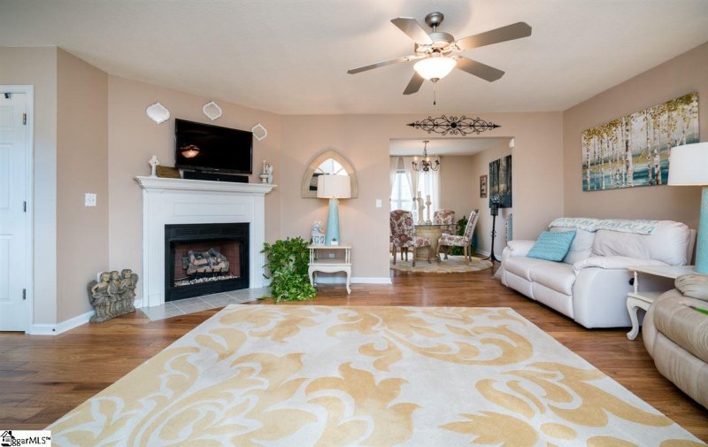 Property image 3 at 206 Allium Way, Taylors, SC 29687