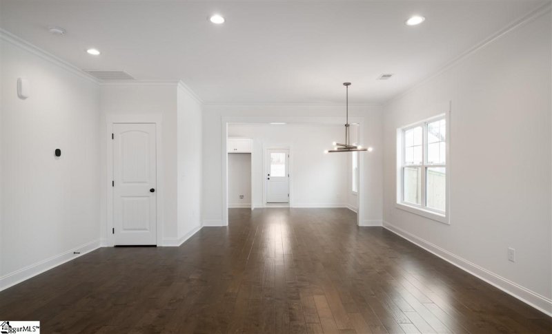 Property image 5 at 120 Greenridge Drive, Greenville, SC 29607