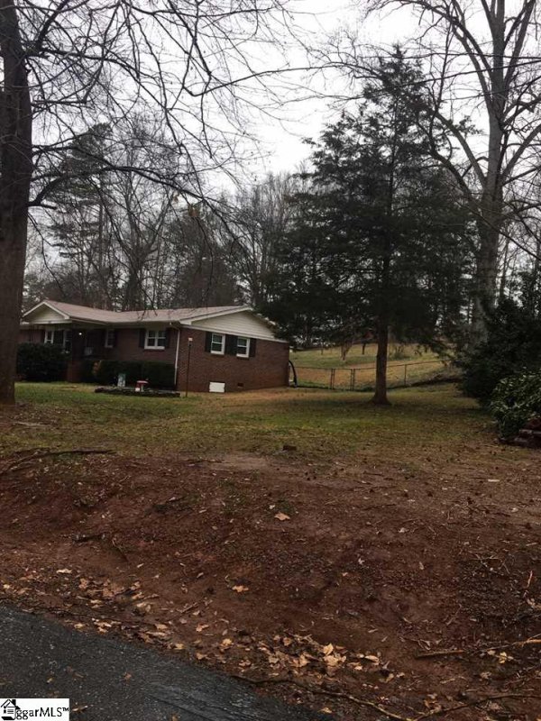 Property image 4 at 214 Knollview Drive, Greenville, SC 29611