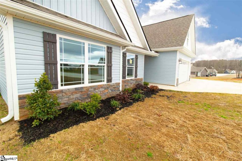 Property image 2 at 875 W Keepsake Lane, Inman, SC 29349