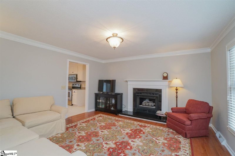 Property image 3 at 100 Treebrooke Drive, Greenville, SC 29607