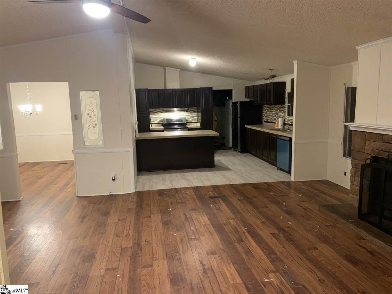 Property image 3 at 461 Thomason Road, Fountain Inn, SC 29644