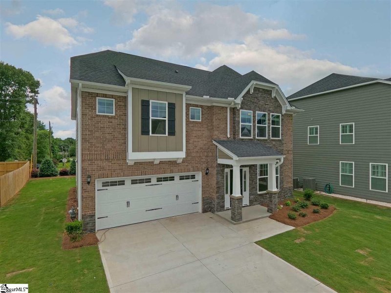 Property image 2 at 406 Blue Peak Court, Greer, SC 29650