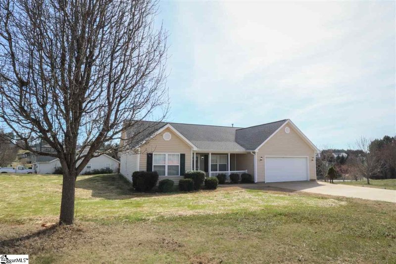 Property image 2 at 101 Care Lane, Greer, SC 29651