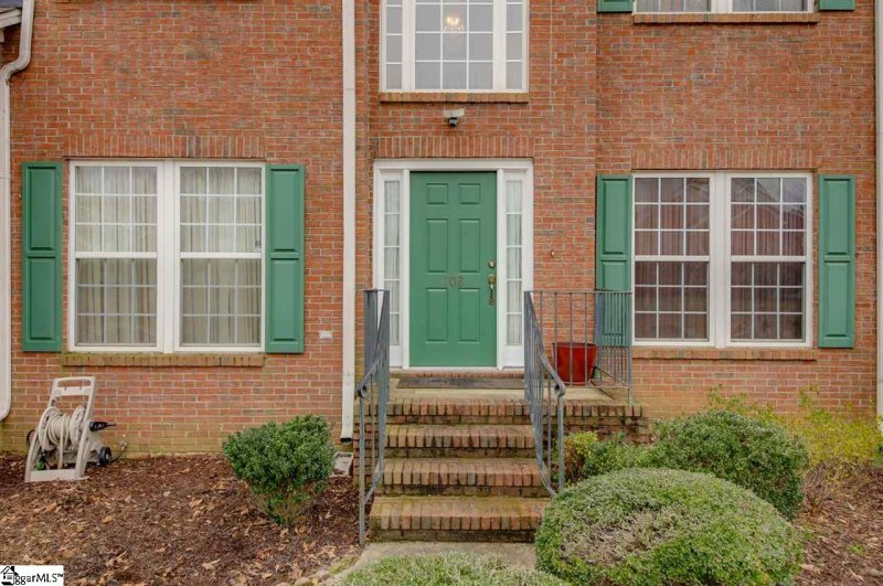 Property image 3 at 102 Myrtle Way, Greer, SC 29650