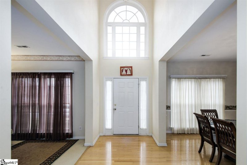 Property image 4 at 102 Myrtle Way, Greer, SC 29650