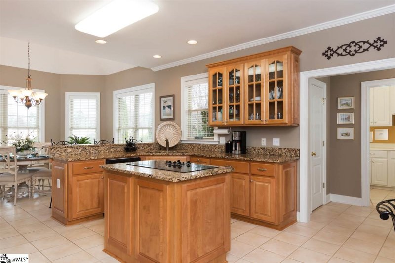 Property image 5 at 1705 Cross Creek Drive, Seneca, SC 29678