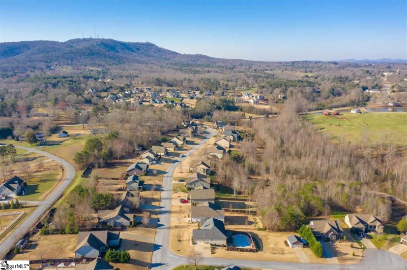 Property image 3 at 801 Mirandy Court, Travelers Rest, SC 29690