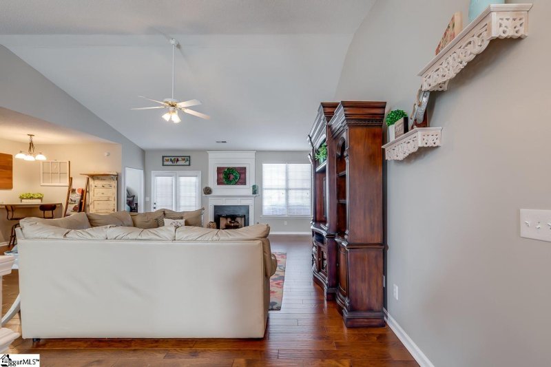 Property image 3 at 332 Edenberry Way, Easley, SC 29642