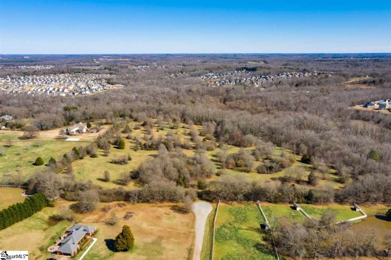 Property image 3 at 25924 Gilder Creek Drive, Simpsonville, SC 29681