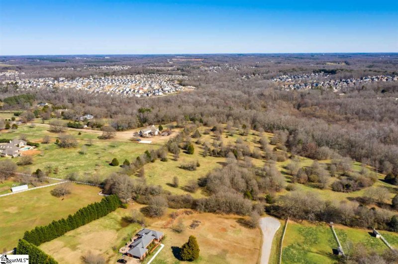 Property image 4 at 25924 Gilder Creek Drive, Simpsonville, SC 29681