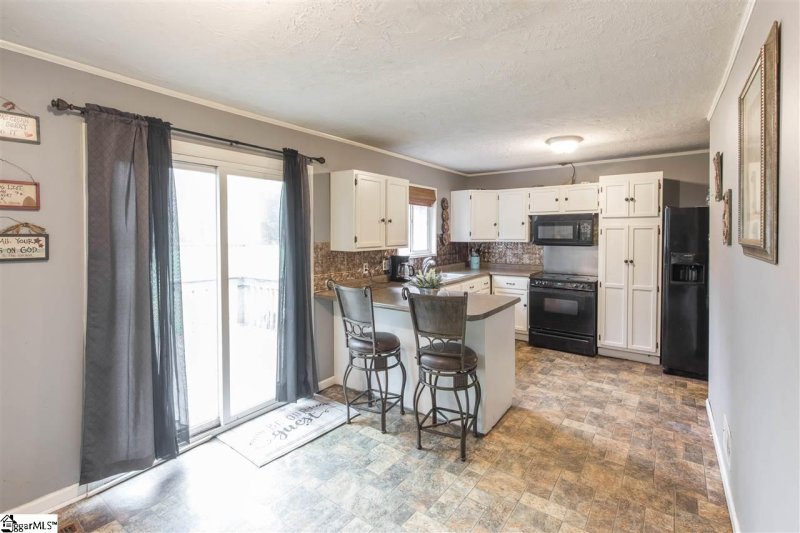 Property image 4 at 35 Montis Drive, Greenville, SC 29617