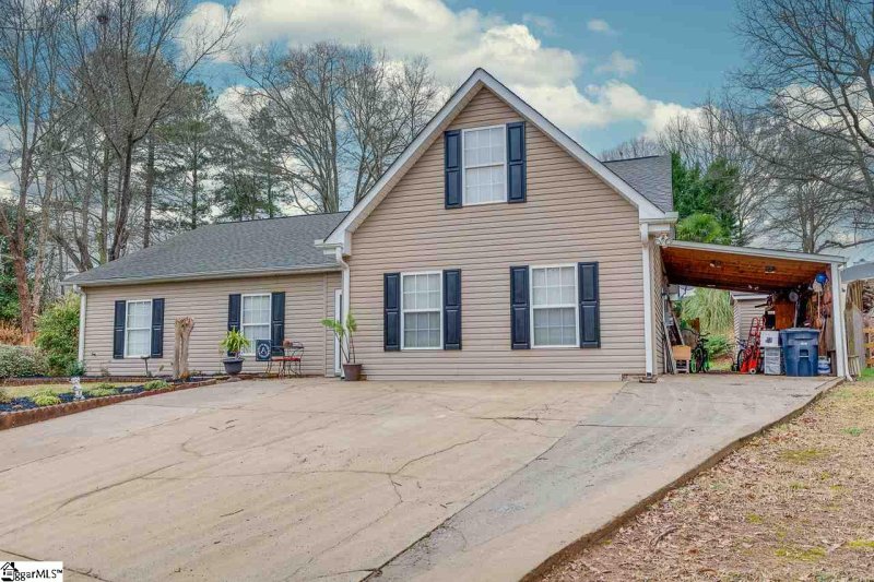 Property image 2 at 3 Roundleaf Court, Simpsonville, SC 29680