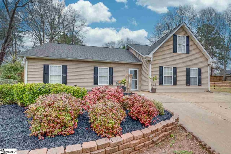 Property image 4 at 3 Roundleaf Court, Simpsonville, SC 29680
