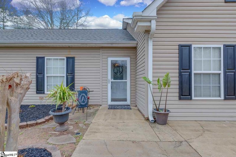 Property image 5 at 3 Roundleaf Court, Simpsonville, SC 29680