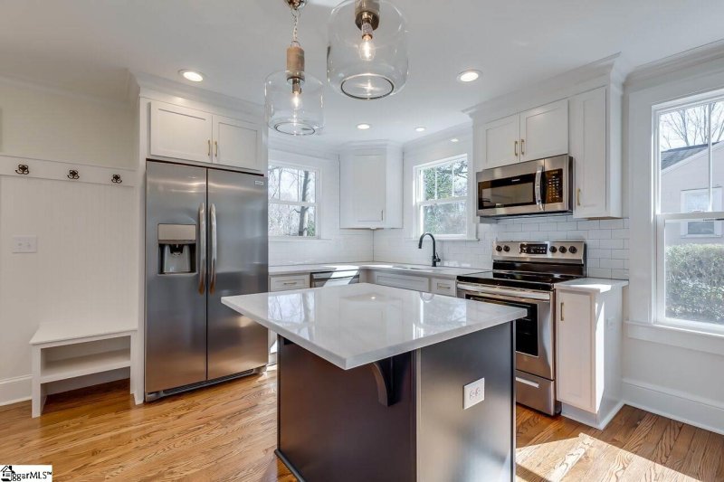 Property image 4 at 20 Kent Lane, Greenville, SC 29609