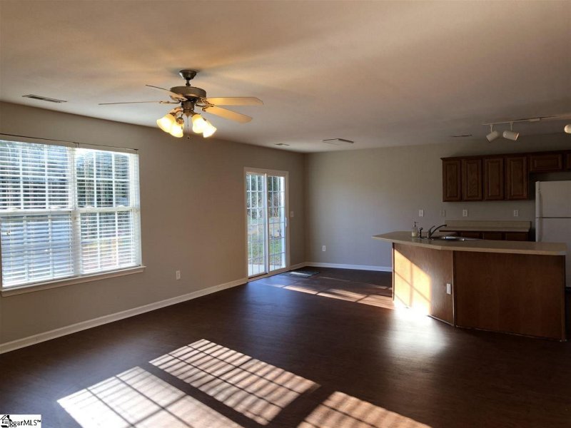 Property image 5 at 243 Stockbridge Drive, Spartanburg, SC 29301