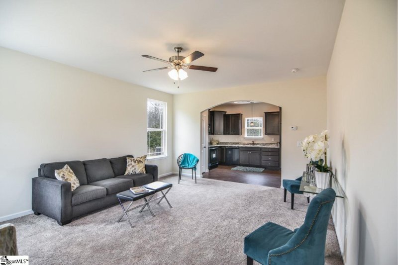 Property image 3 at 252 Redcoat Court, Simpsonville, SC 29680