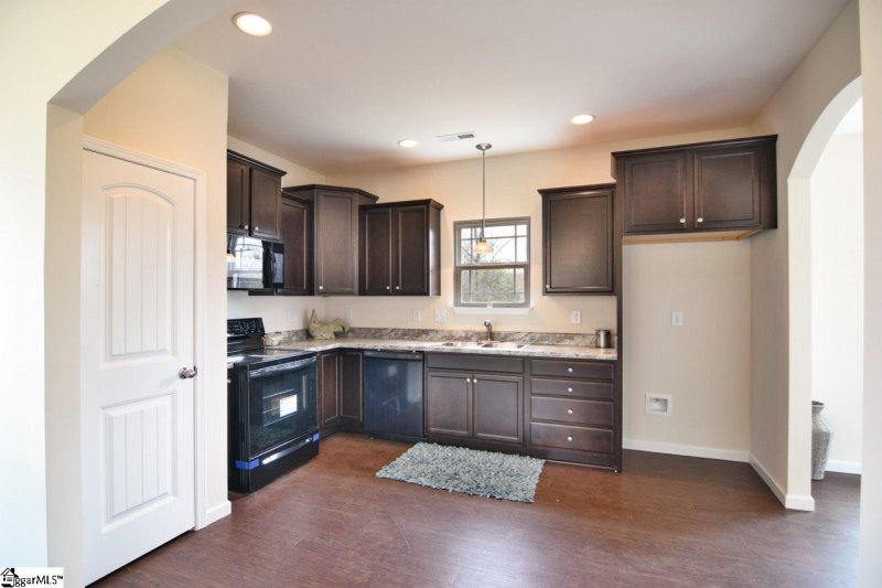 Property image 5 at 252 Redcoat Court, Simpsonville, SC 29680