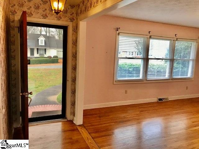 Property image 3 at 203 Joan Drive, Easley, SC 29642-1027