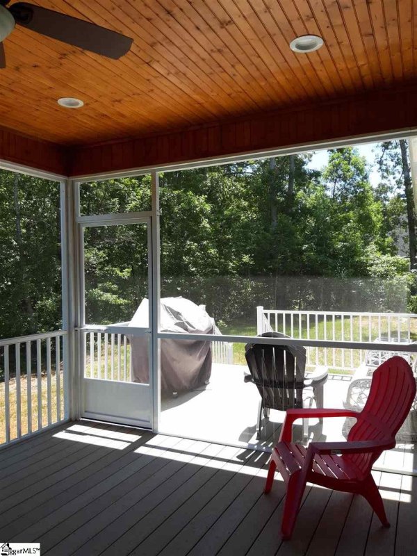 Property image 3 at 321 Edens Ridge Drive, Six Mile, SC 29682