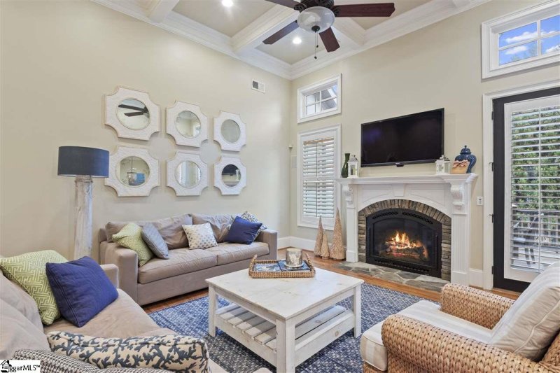 Property image 2 at 5 London Court, Greer, SC 29650