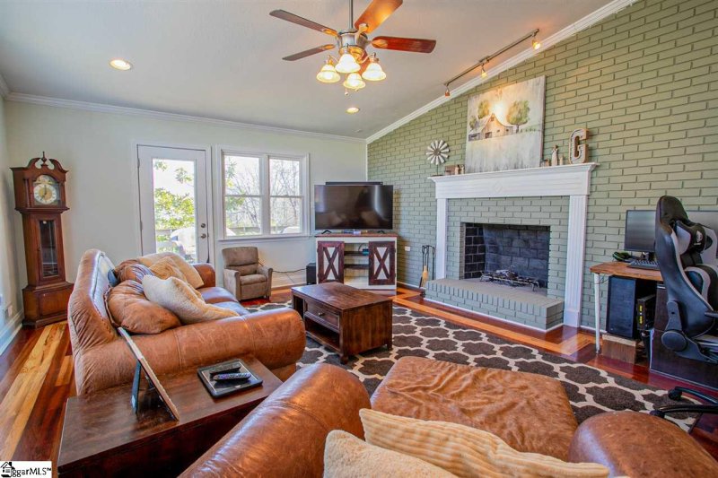 Property image 2 at 417 Tanglewood Drive, Anderson, SC 29621