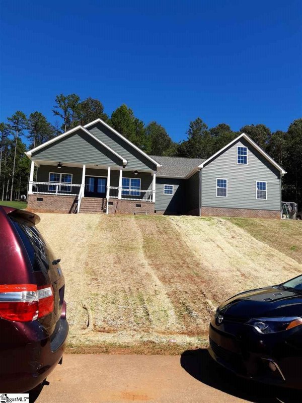 Property image 2 at 208 Puckett Mill Drive, Central, SC 29630