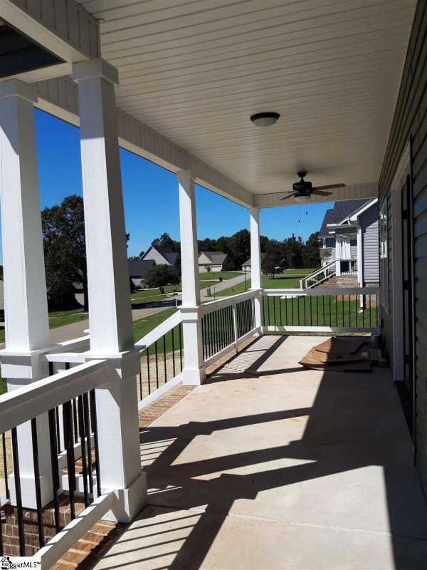 Property image 4 at 208 Puckett Mill Drive, Central, SC 29630