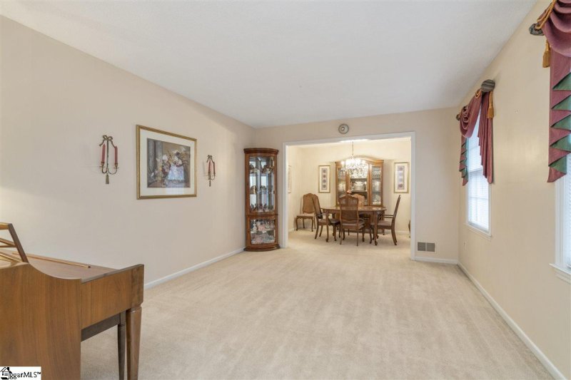 Property image 3 at 104 Hendrix Drive, Boiling Springs, SC 29316