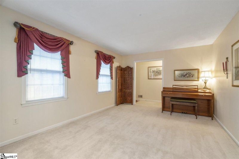 Property image 4 at 104 Hendrix Drive, Boiling Springs, SC 29316